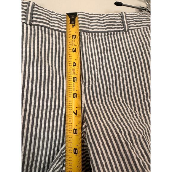 Banana Republic Size 0 White & Gray Vacay Preppy Striped Seersucker Short Summer - Picture 8 of 10